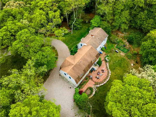 183 Gravelly Hill RD, South Kingstown, RI 02879