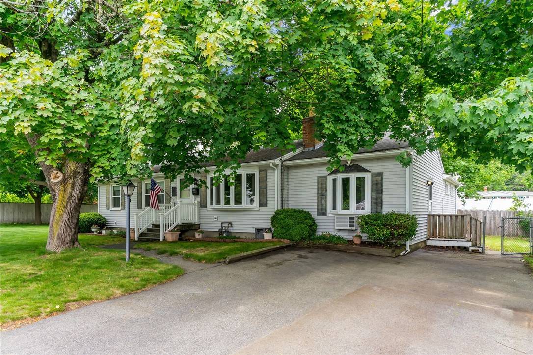 28 Ann LN, North Kingstown, RI 02852