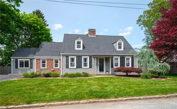 101 Ausdale RD, Cranston, RI 02910