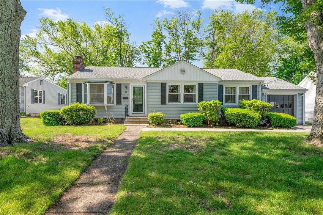 30 Winthrop ST, East Providence, RI 02915