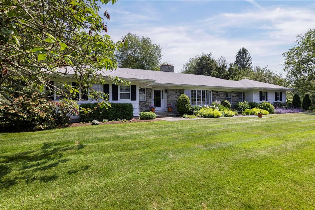 38 Setting Sun DR, Westerly, RI 02891