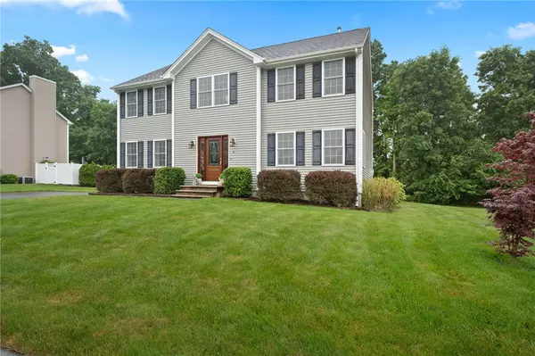 Warren, RI 02885,6 Alex's DR