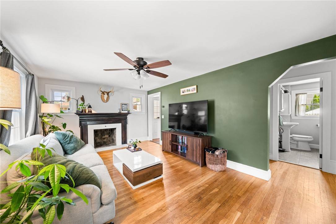 Warwick, RI 02888,130 Chambly AVE