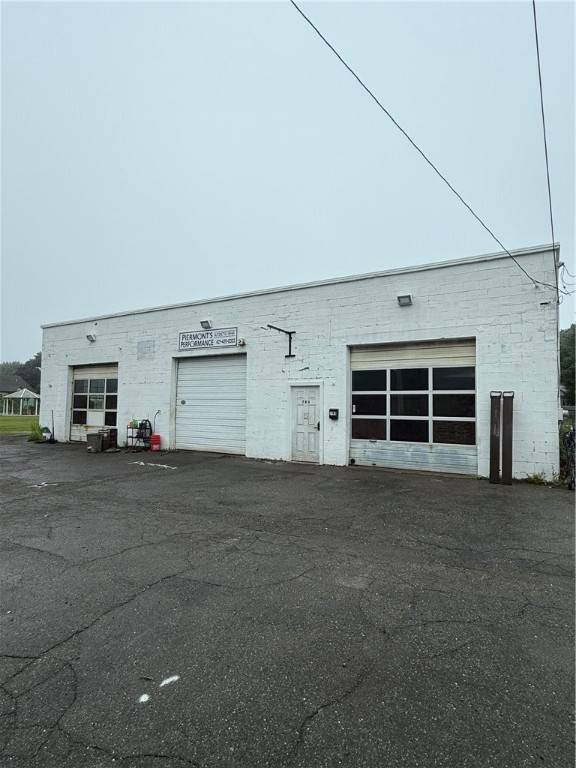 793 Main RD, Tiverton, RI 02878
