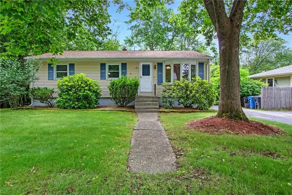 52 Kay ST, Cumberland, RI 02864