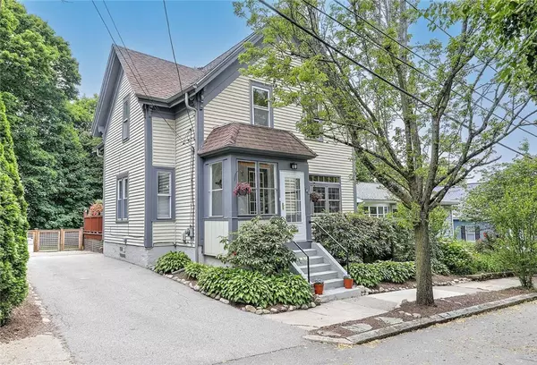 85 Third ST, Providence, RI 02906