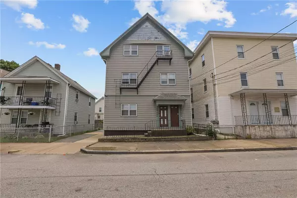 76 Magill ST, Pawtucket, RI 02860