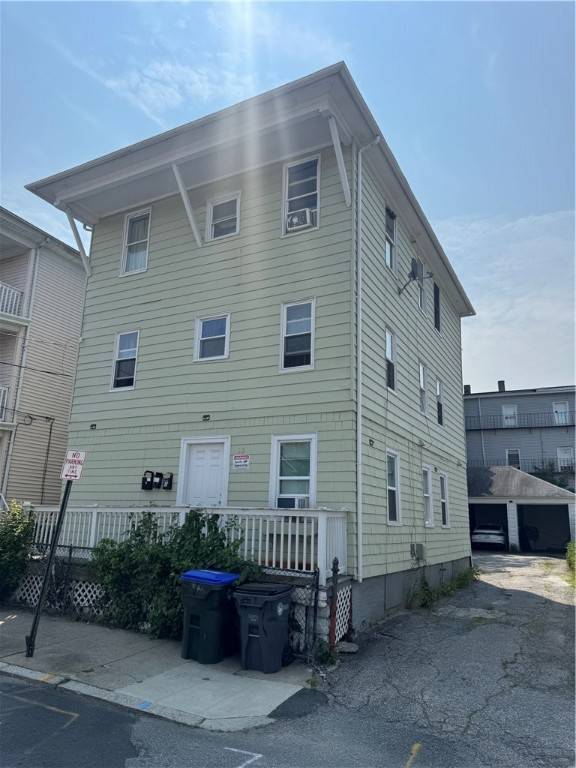 13 Marietta ST, Providence, RI 02904