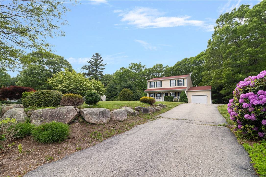 26 Cobblestone TER, Coventry, RI 02816