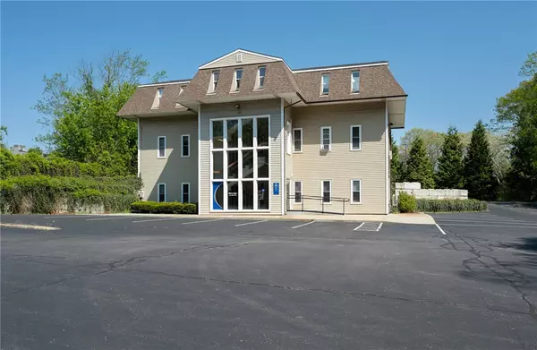 North Kingstown, RI 02852,6828 Post RD