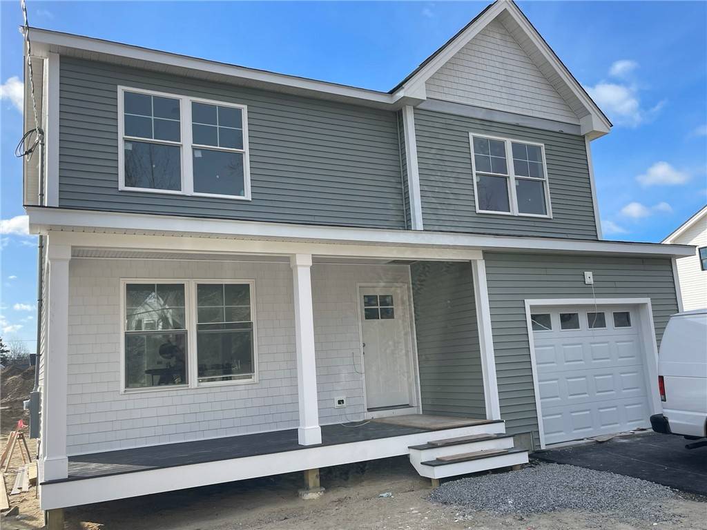 59 Recess LN, Warwick, RI 02889