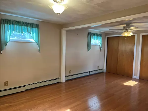 Woonsocket, RI 02895,38 Sweet AVE