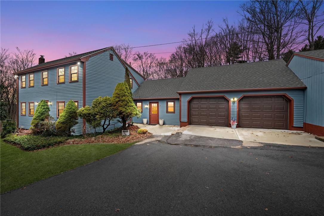 24 Bell Schoolhouse RD, Richmond, RI 02892