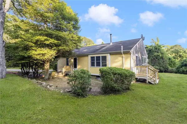 2682 Post RD, South Kingstown, RI 02879