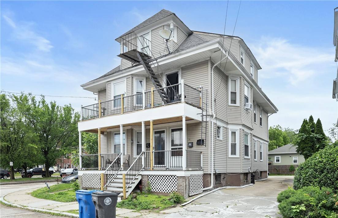 10 Sylvan AVE, Cranston, RI 02905