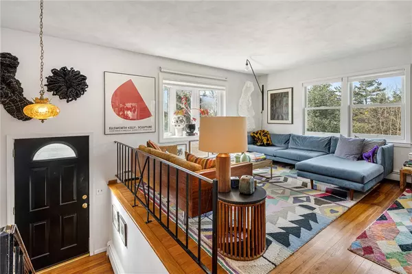 Jamestown, RI 02835,152 Hamilton AVE