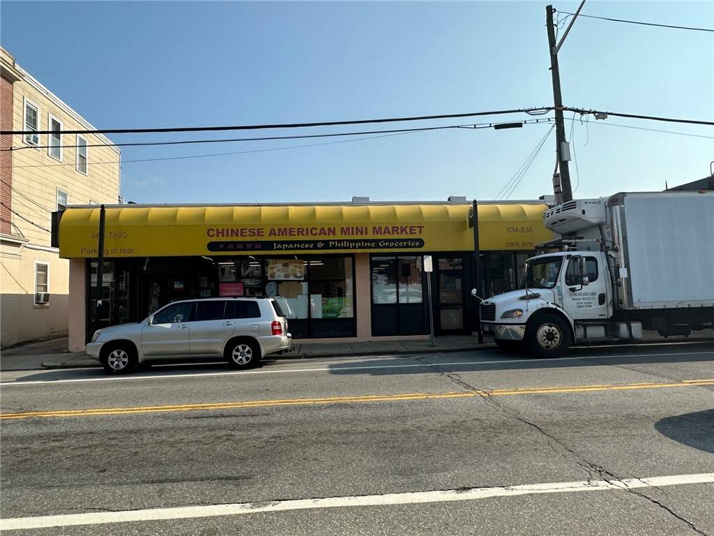 834 Park AVE, Cranston, RI 02910