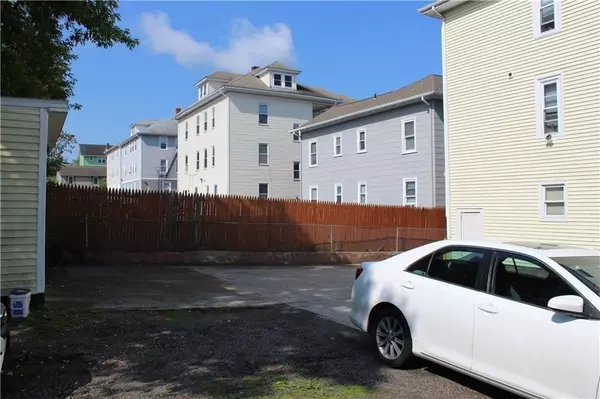 Woonsocket, RI 02895,494 grove ST