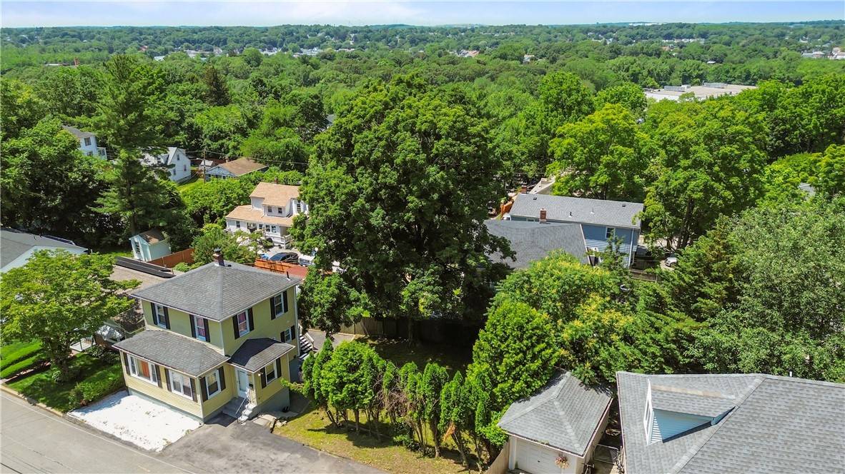 11 Brinkley ST, Providence, RI 02909