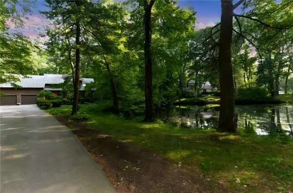 Rehoboth, MA 02769,11 Running Stream RD