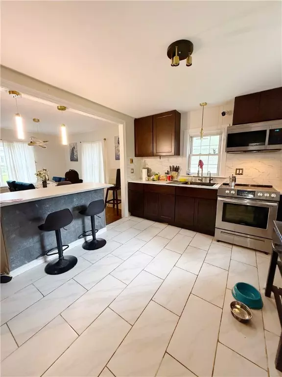 Providence, RI 02910,26 Westmore ST