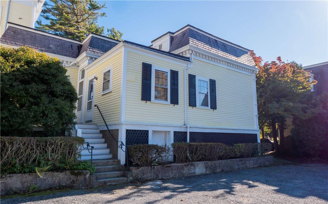 45 Ayrault ST #5, Newport, RI 02840