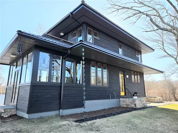 North Kingstown, RI 02852,17 Jamaica WAY