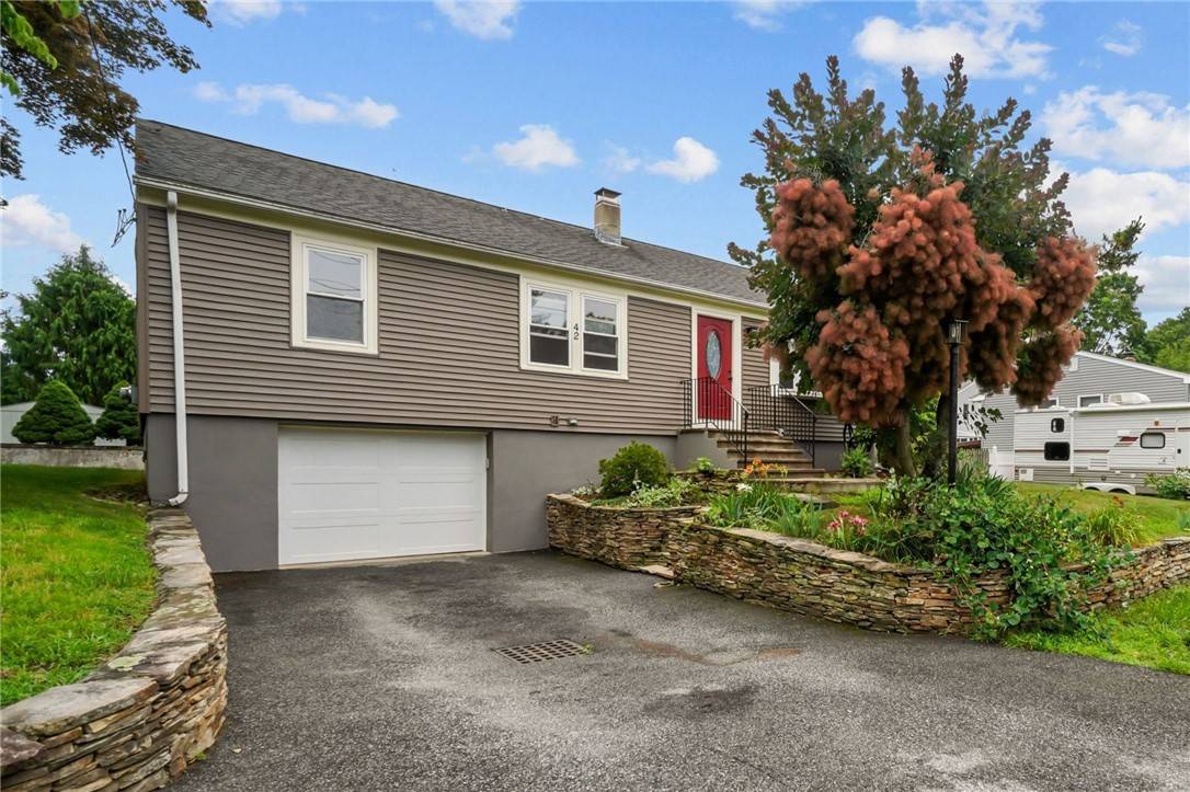 42 Belcourt AVE, North Providence, RI 02911
