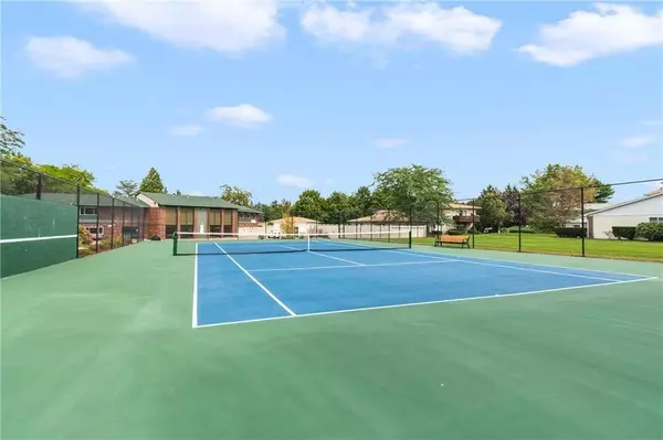 Warwick, RI 02886,103 Edaville CT #103