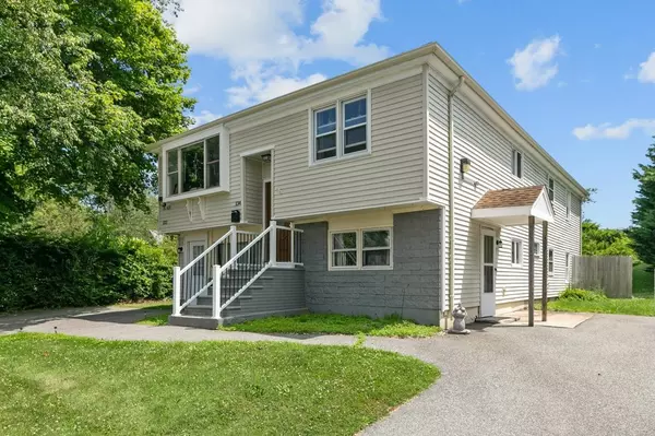 132 Maple AVE, Middletown, RI 02842