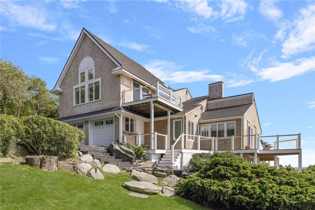 120 Battery LN, Jamestown, RI 02835