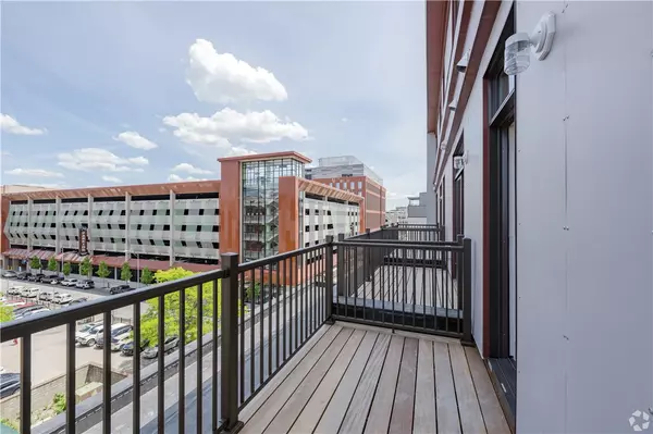 Providence, RI 02903,71 Richmond ST #5C