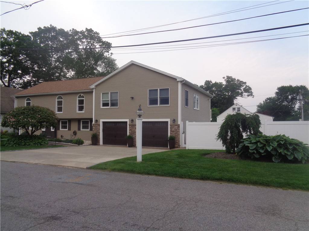 176 Vernon ST, Warwick, RI 02889