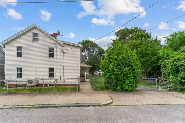 10 Foundry ST, Central Falls, RI 02863