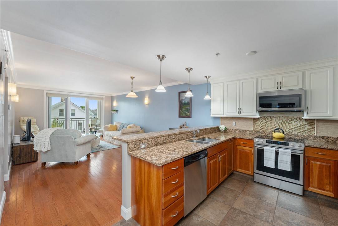 333 Atwells AVE #302, Providence, RI 02903