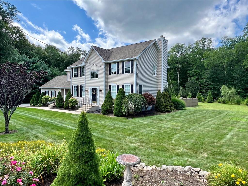 35 East Lantern RD, Smithfield, RI 02917