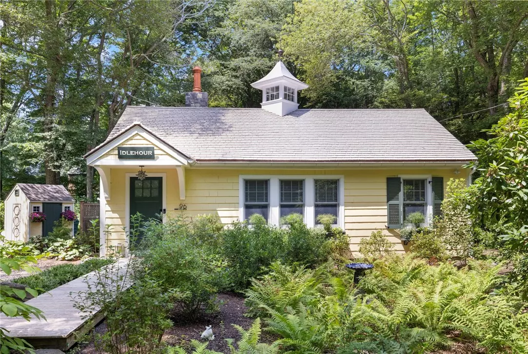 Jamestown, RI 02835,96 Steamboat ST
