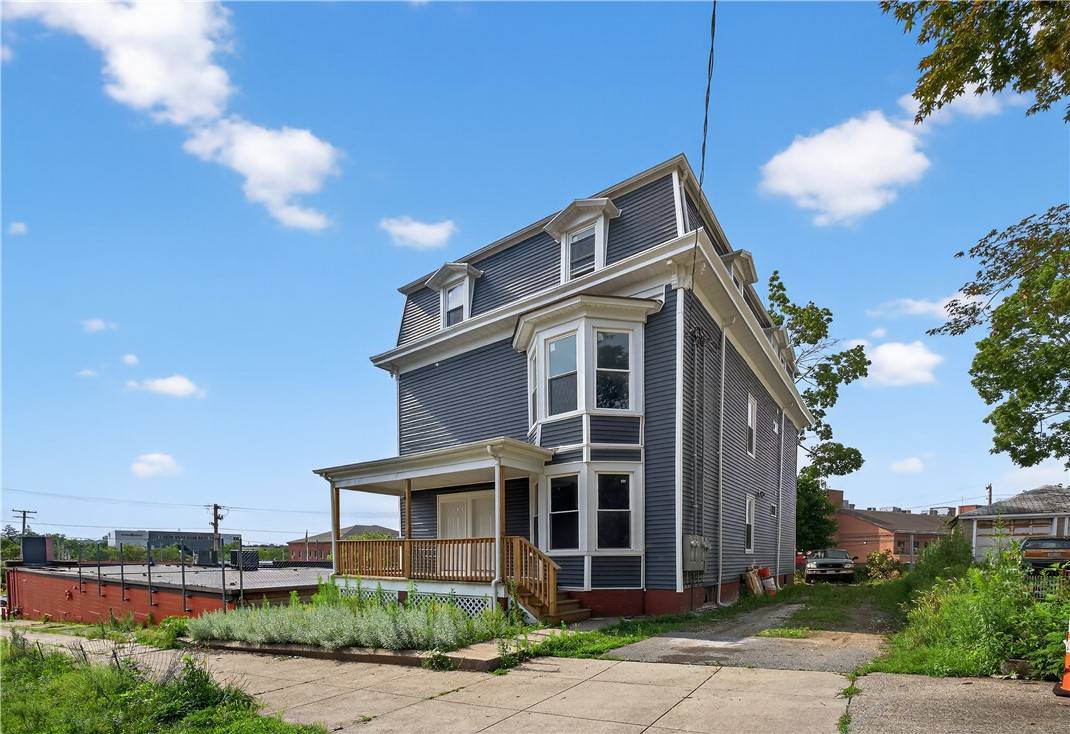 14 Duncan AVE, Providence, RI 02906
