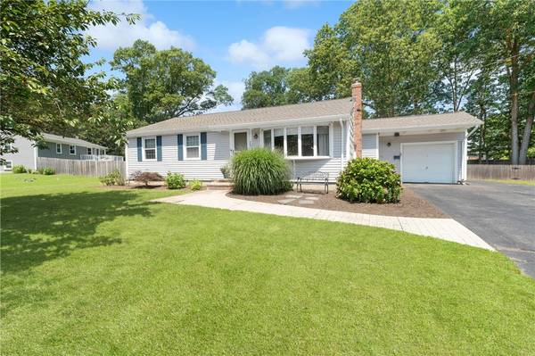 163 Kingswood RD, North Kingstown, RI 02852