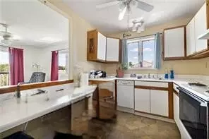 Pawtucket, RI 02861,724 Beverage Hill AVE #302