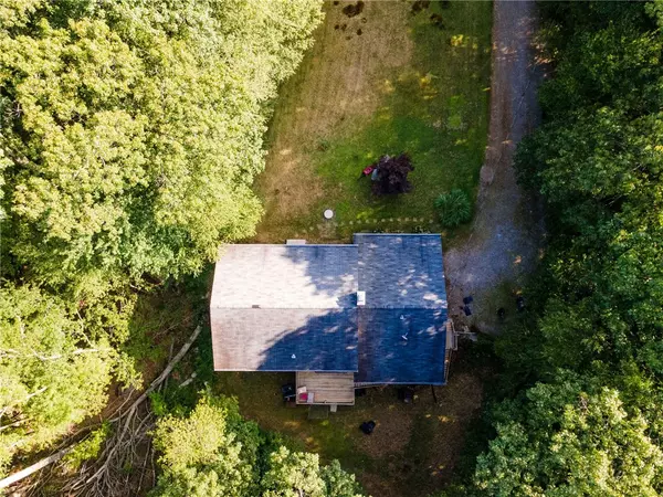 West Greenwich, RI 02817,69 Bates TRL