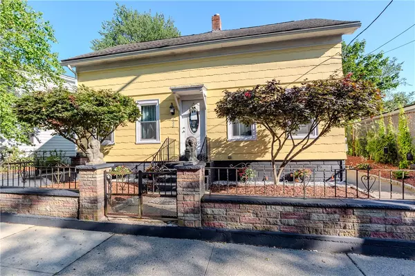 138 Foundry ST,  Central Falls,  RI 02863