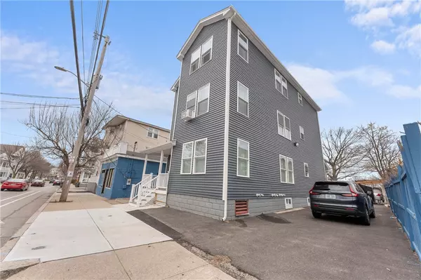 Providence, RI 02908,331 Douglas AVE