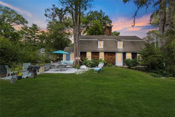 1300 Middle RD, East Greenwich, RI 02818