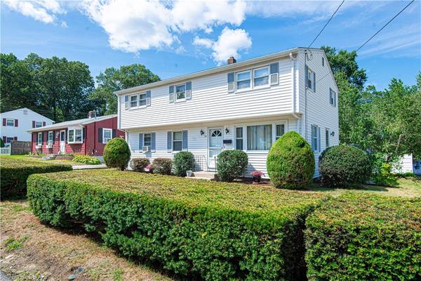 26 Anderson AVE, Coventry, RI 02816