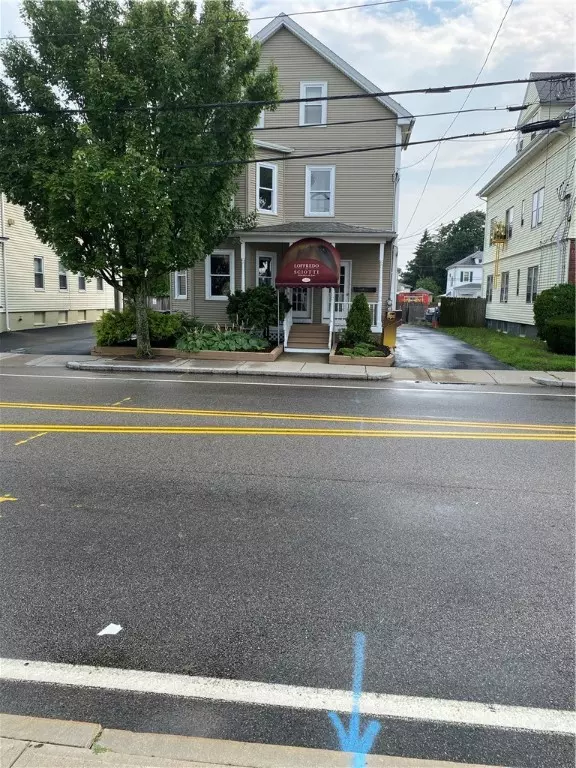 946 Park AVE, Cranston, RI 02910