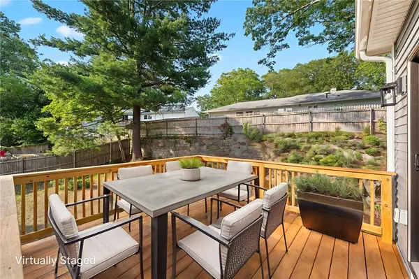 North Providence, RI 02911,10 Sherwood AVE