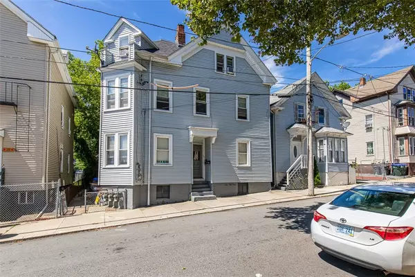 30 Covell ST, Providence, RI 02909