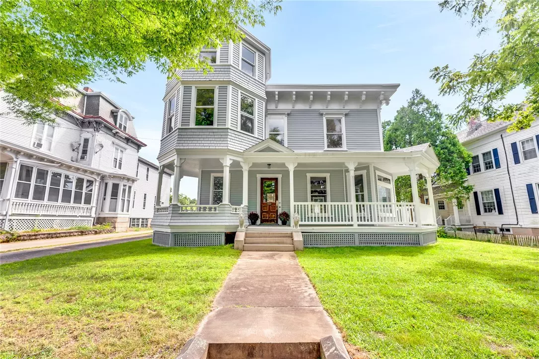 Westerly, RI 02891,28 Elm ST