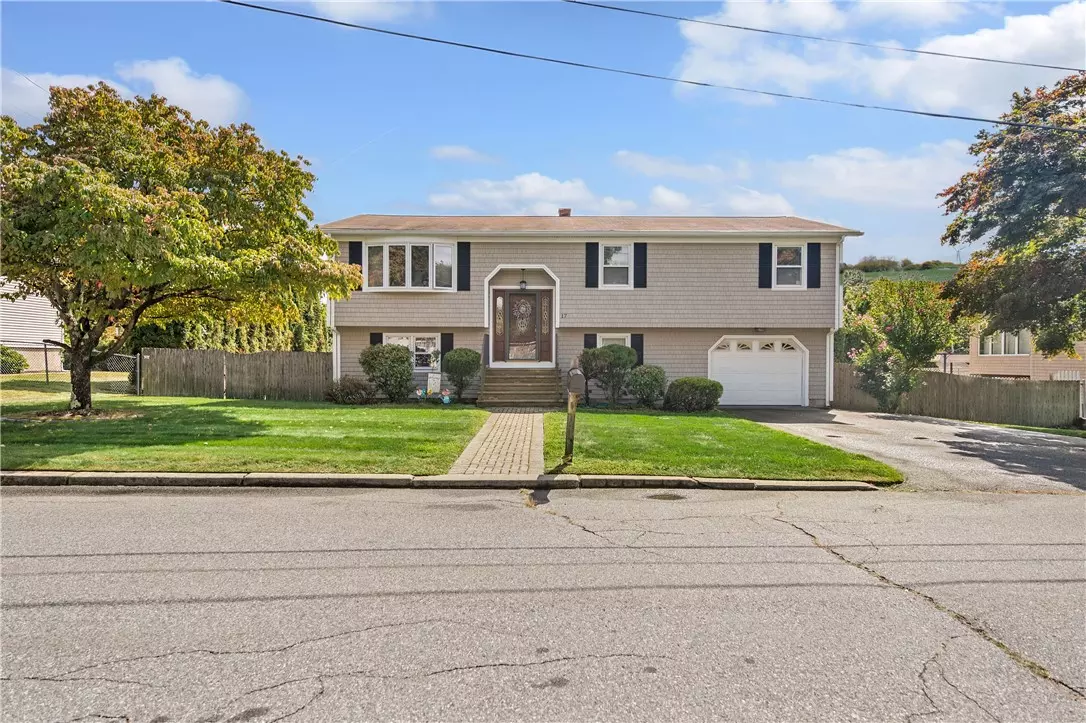 North Providence, RI 02911,17 Karen DR